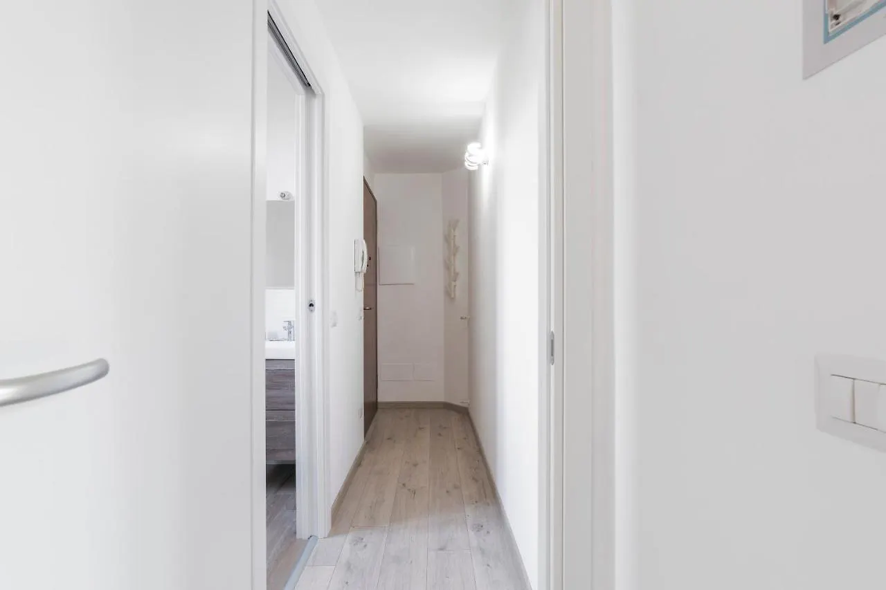 Maciachini Renovated Studio! Mailand Apartment